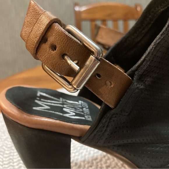 Miz Mooz Open Toe Sandal - Picture 7 of 11